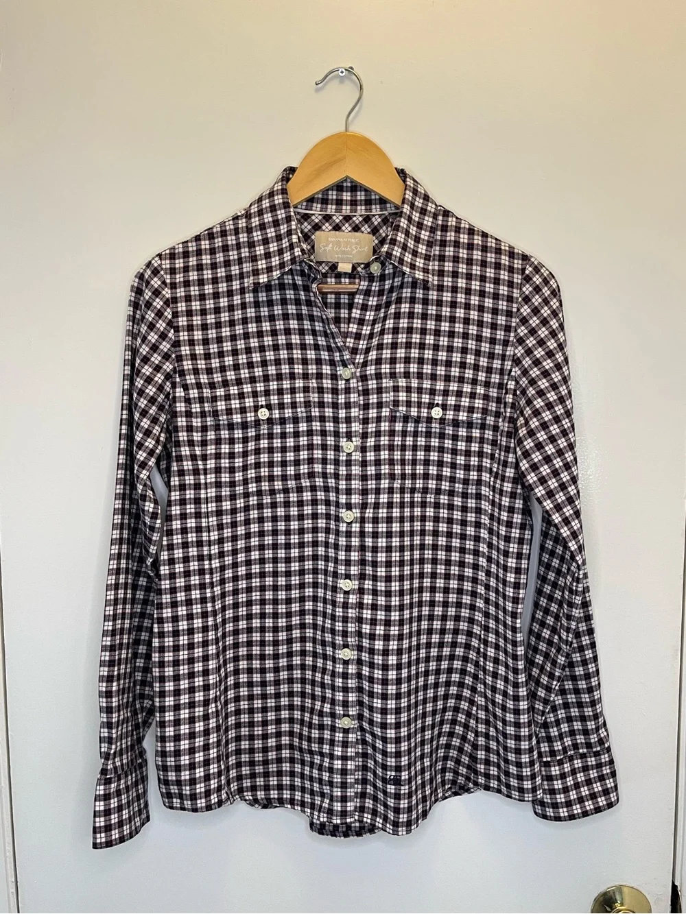 Banana Republic Men’s Soft Wash Shirt Navy and White Casual Button-Down Shirt